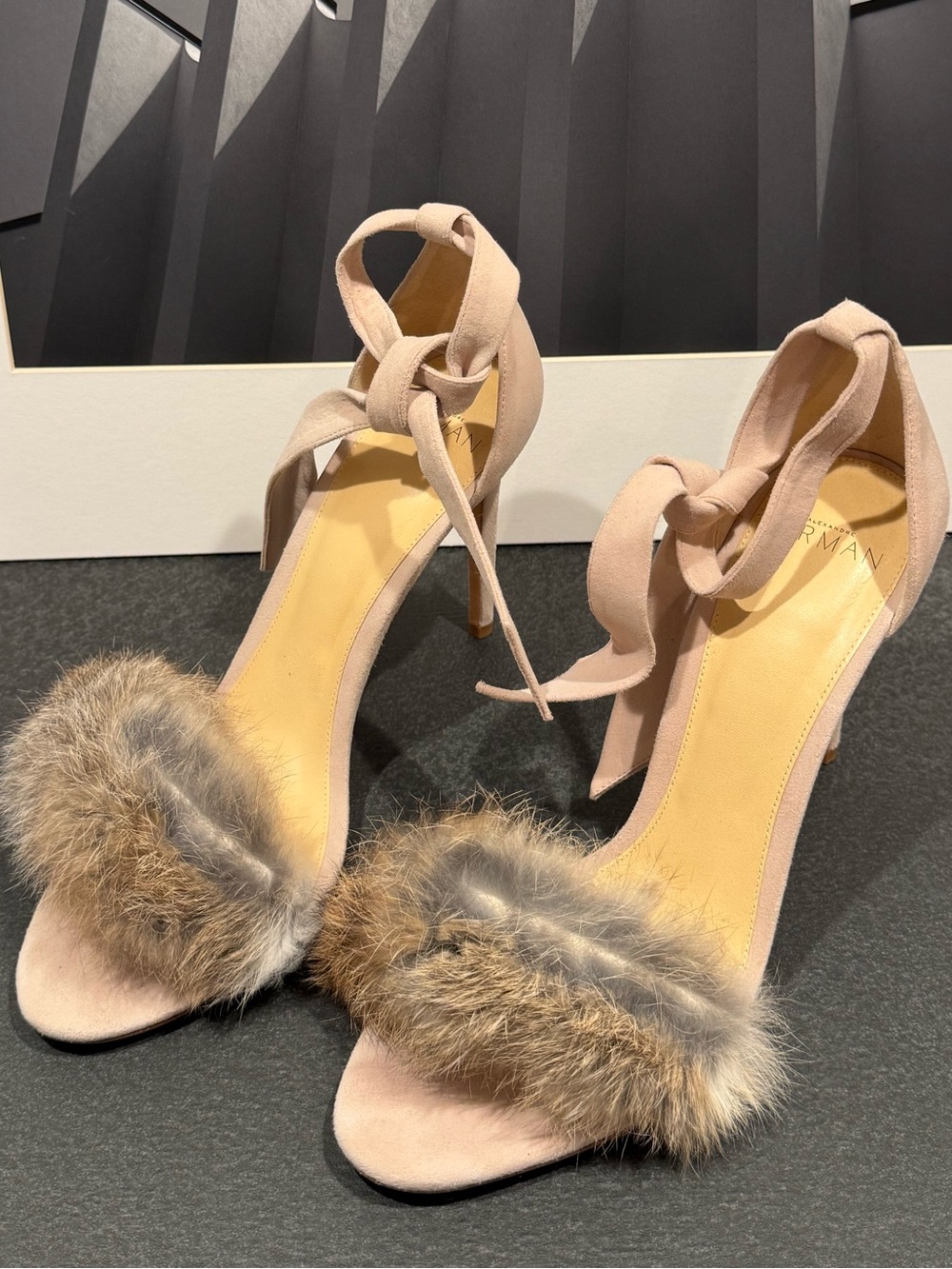 Classic Alexandre Birman 40EU 10US Nude Pink Suede Fur Heel